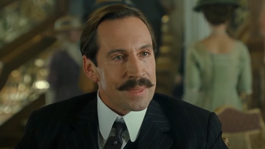 Jonathan Hyde as Bruce Ismay