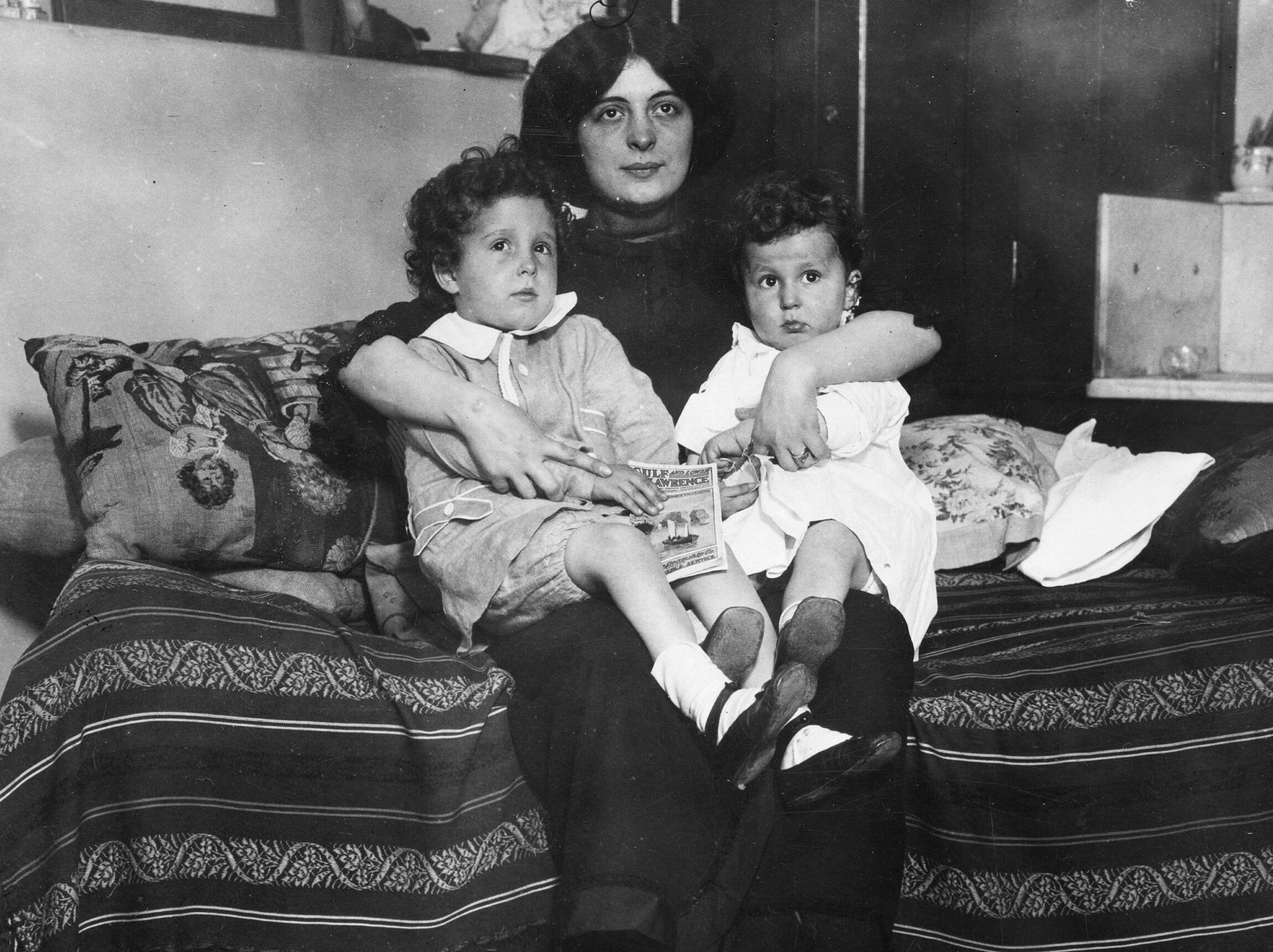 Michel And Edmond Navratil And Mother