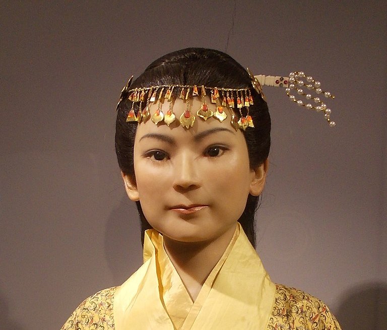 A wax sculpture reconstruction of Xin Zhui