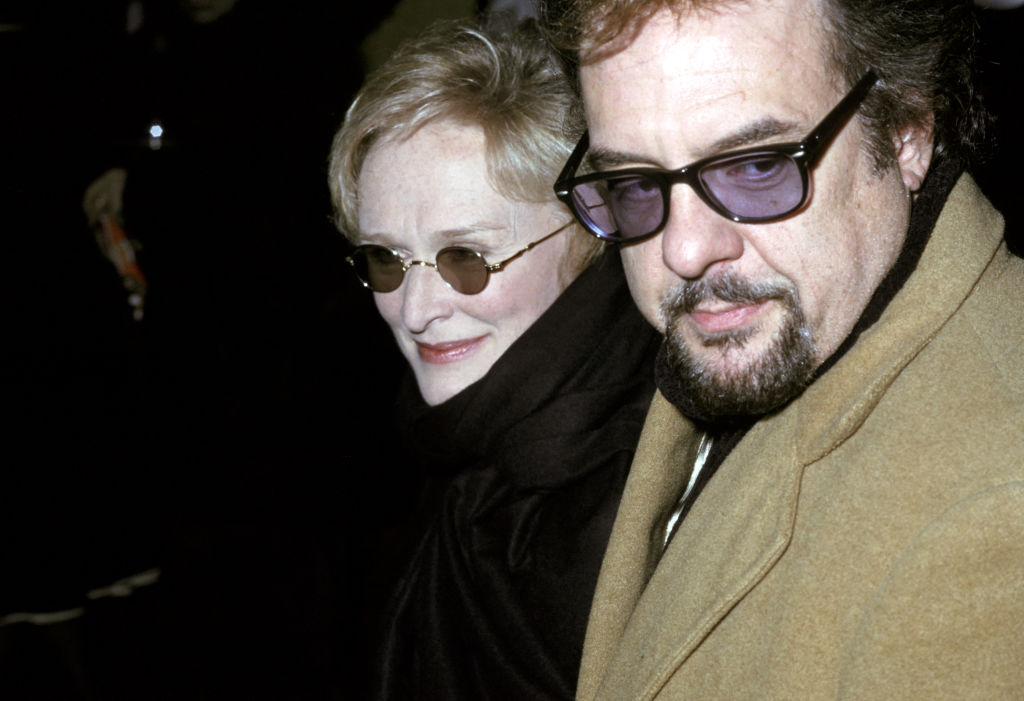 Robert Pastorelli and Glenn Close
