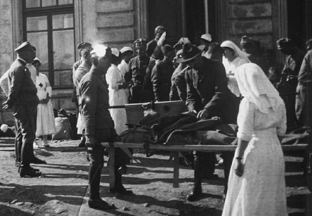 Wounded soldiers arriving at Red Cross Hospital - 1919