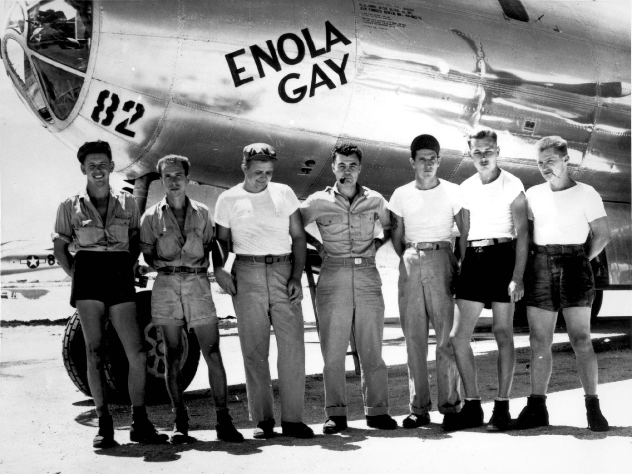 Enola Gay  Crews