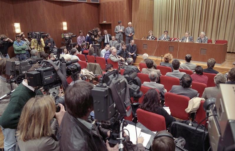 The press conference on 9 November 1989 by Günter Schabowski