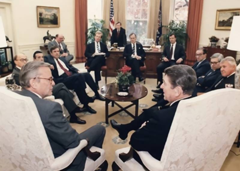 discussing the causes of the October 19, 1987 stock market crash in the Oval Office