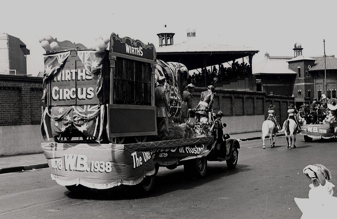 Circus Australia 1940's