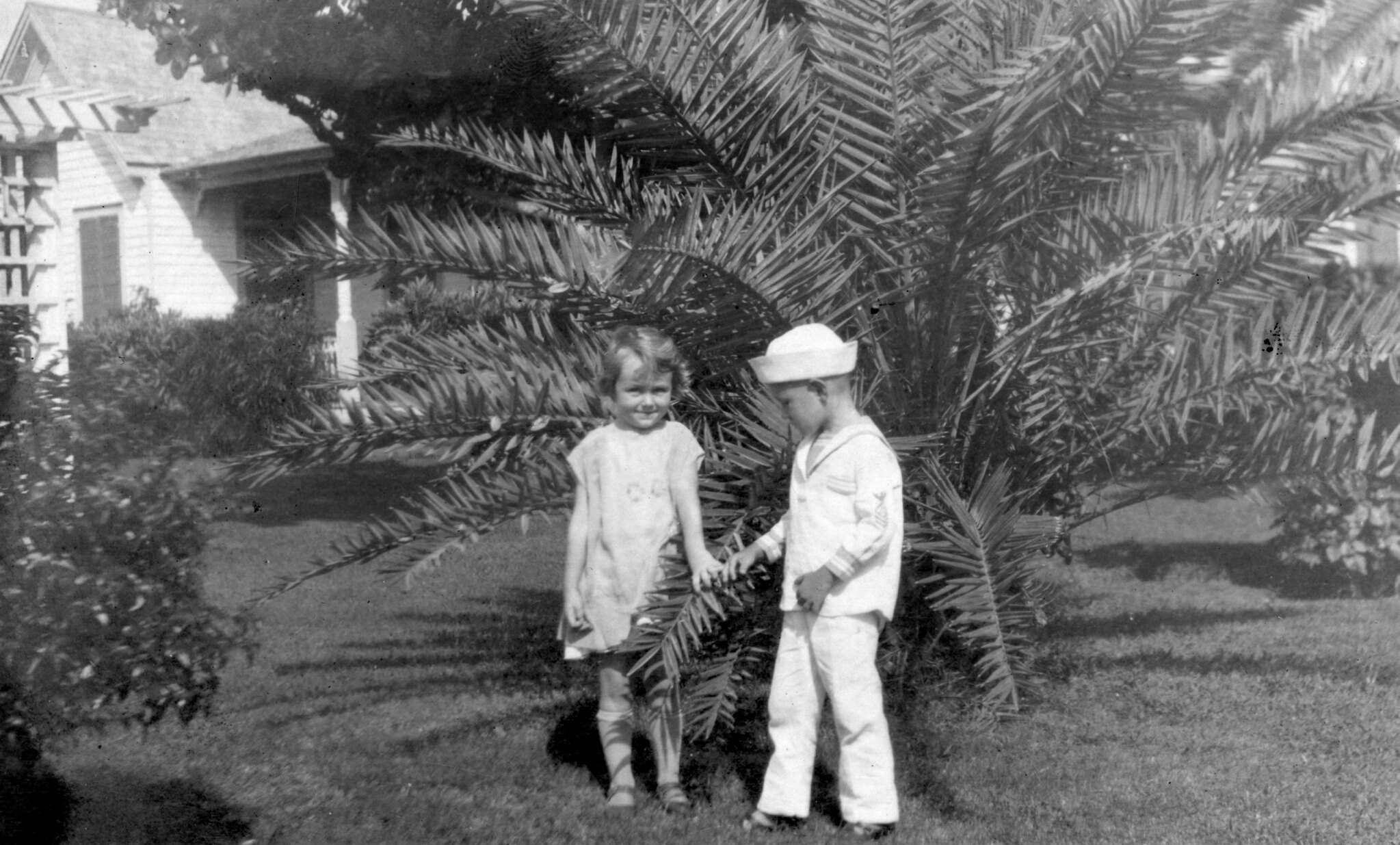 Robert Eugene Otto on the right