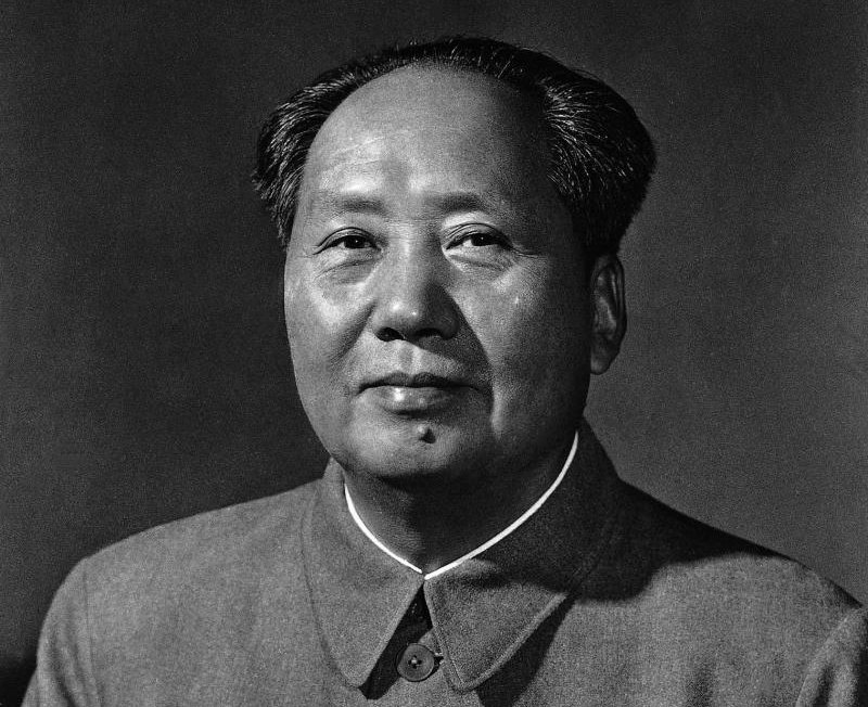 Grayscale Portrait Photo of Mao Zedong in gray outfit