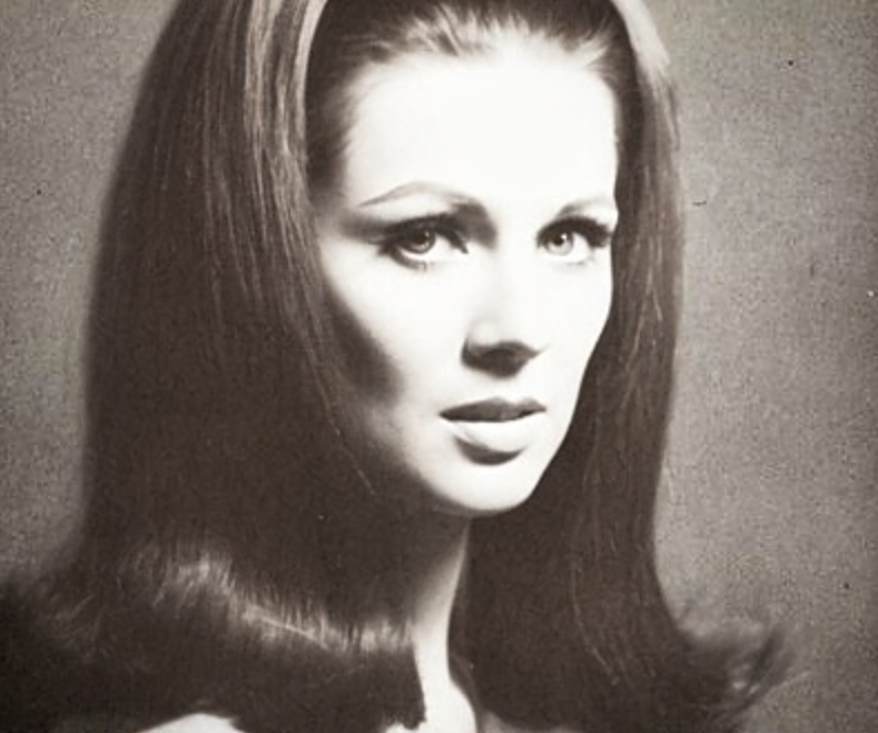 Flipped ends hairstyle