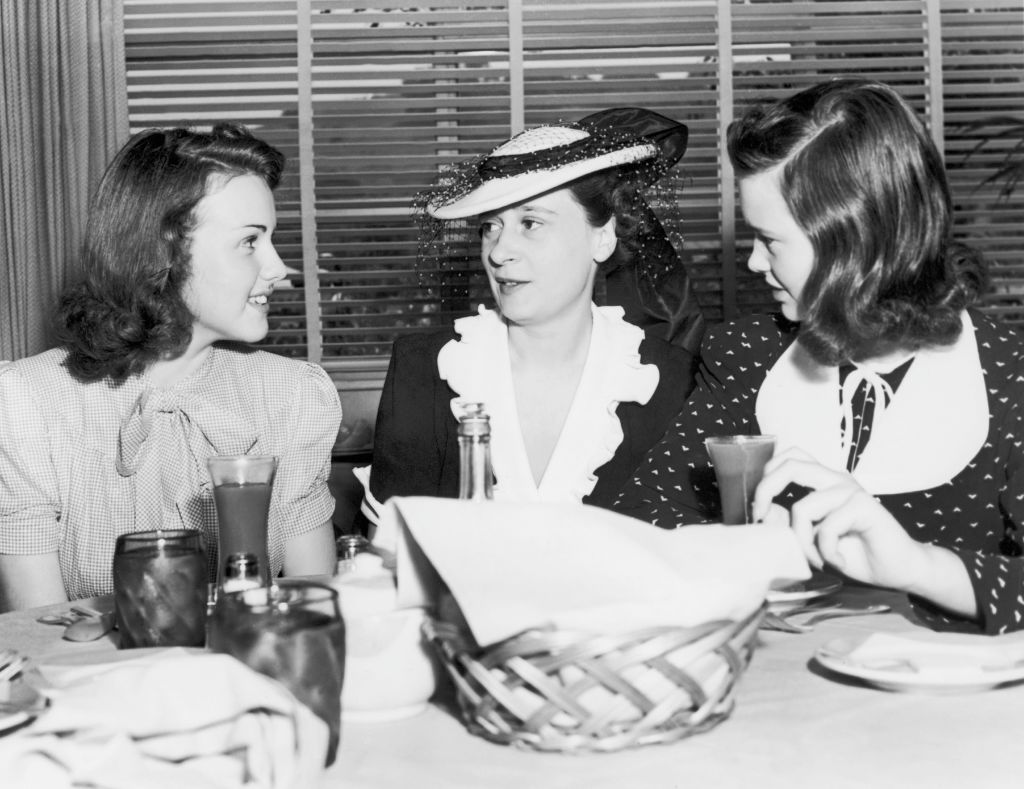 The Heiress Gloria Vanderbilt her  mother and an actress