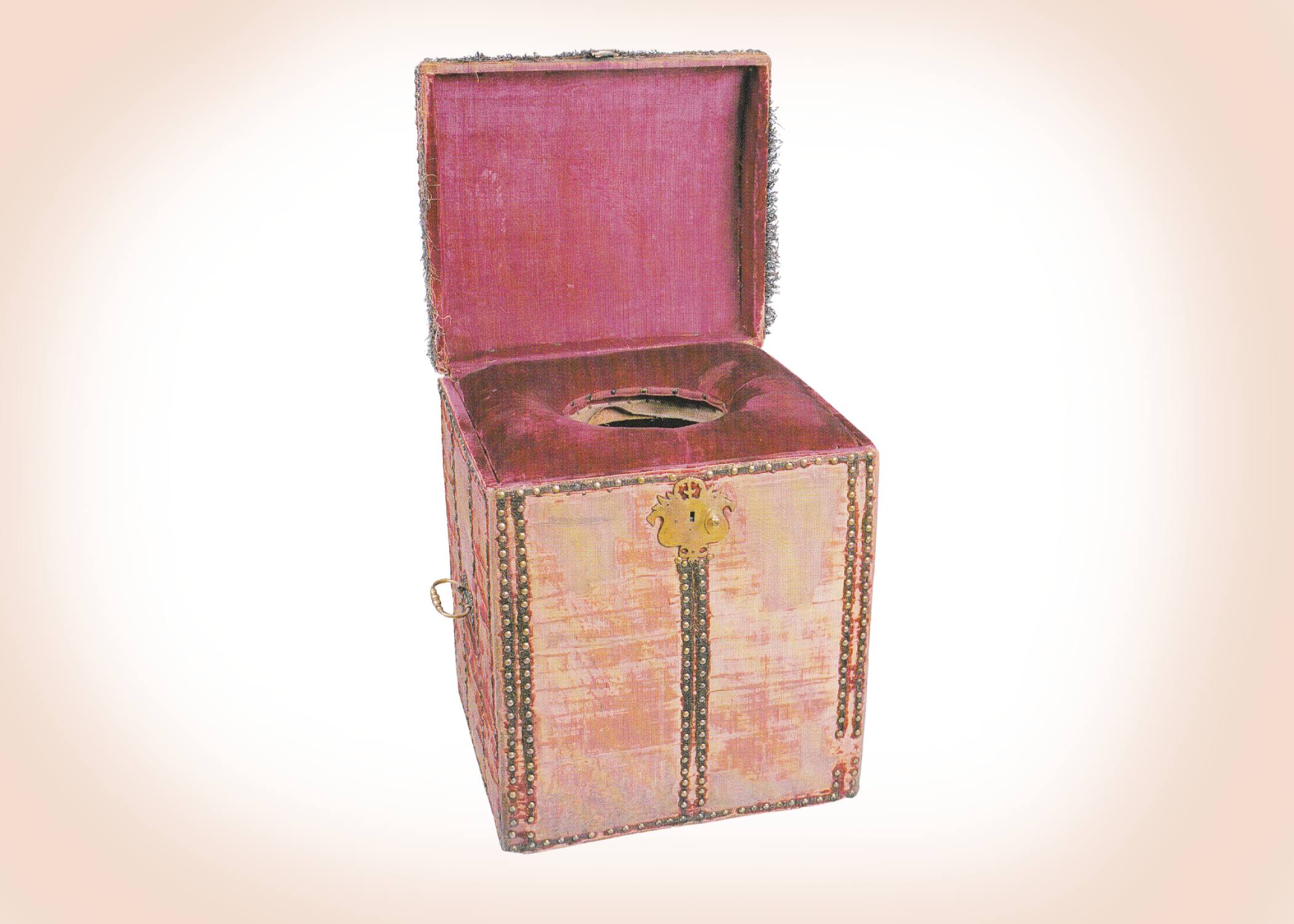 Close stool (Commode)