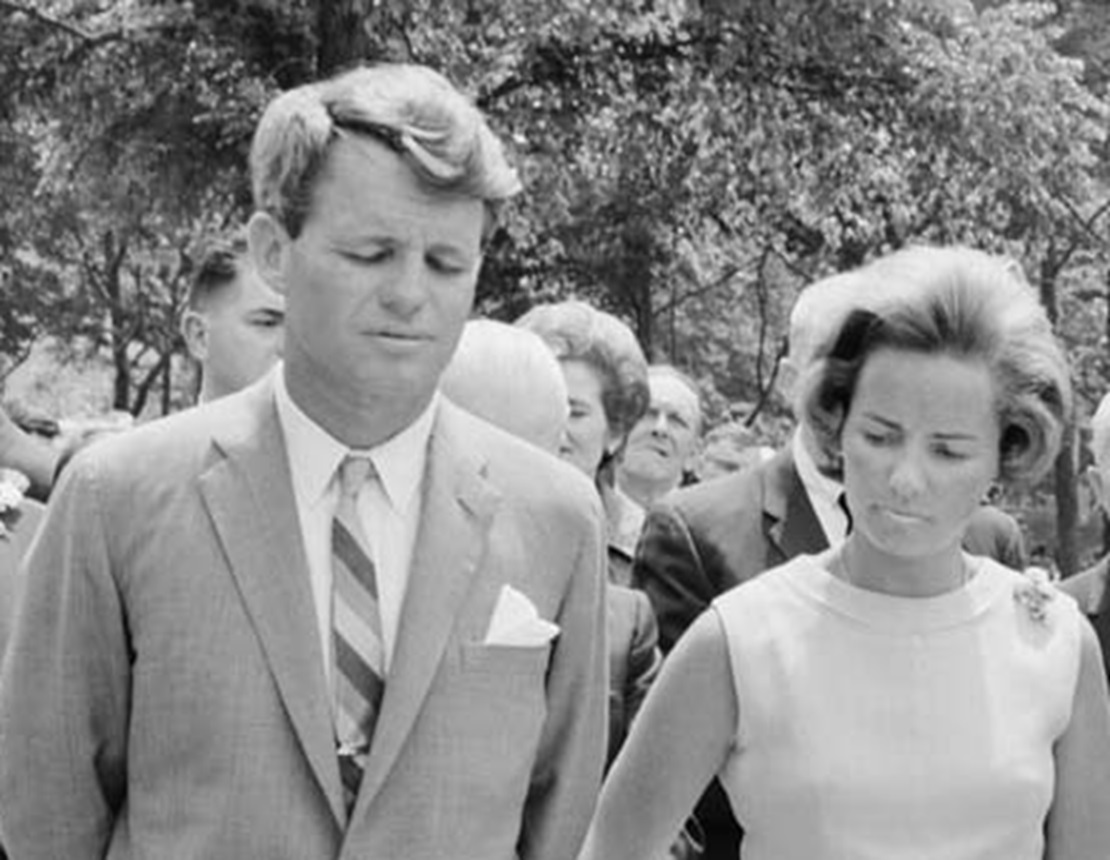 (L to R) Senator Robert F. Kennedy, Ethel Kennedy