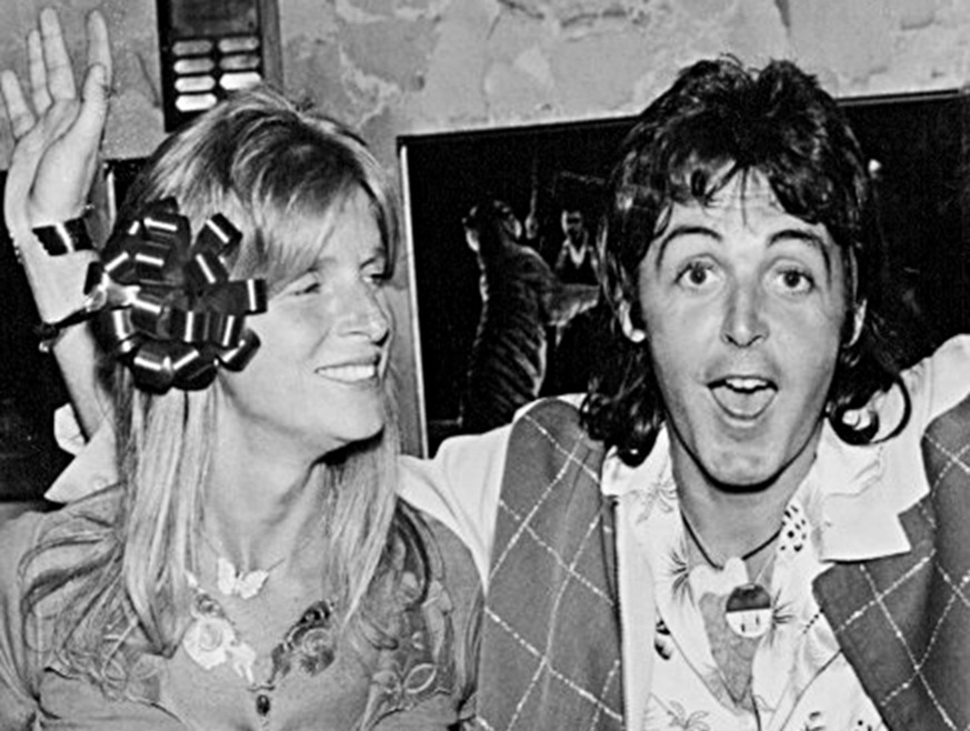 Paul And Linda Mccartney Wings Over America 1976