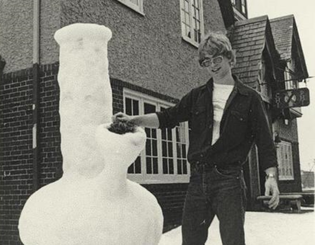 Jeffrey Dahmer with an ice bong