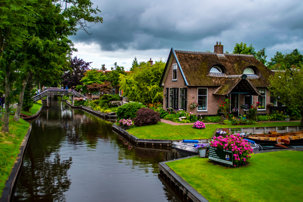 Cute rural Dutch house, known as 'Dog House'