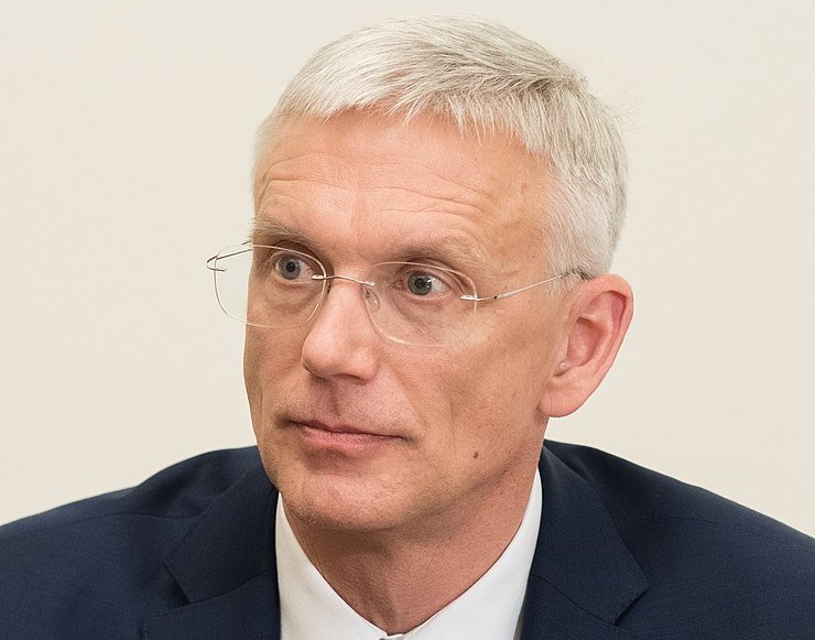 Portrait Photo of Arturs Krišjānis Kariņš in blue suit