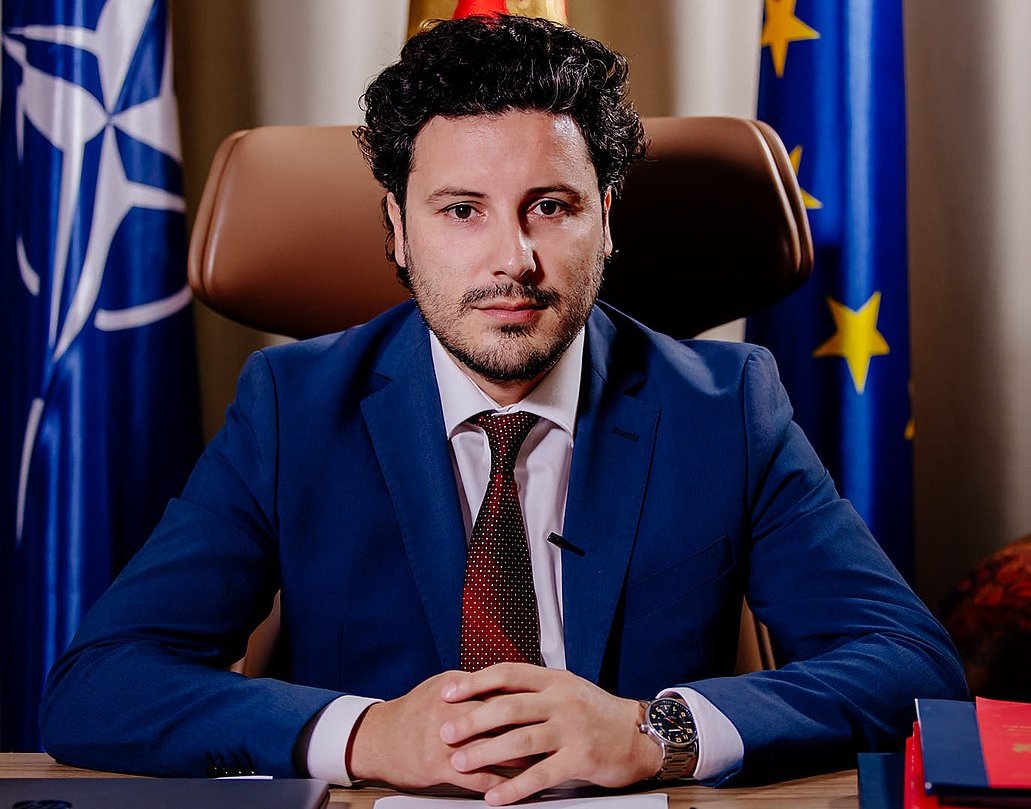 Portrait Photo of Dritan Abazovic in blue suit