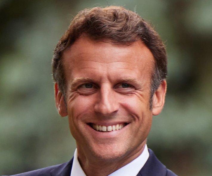 Portrait Photo of Emmanuel Macron in dark blue suit