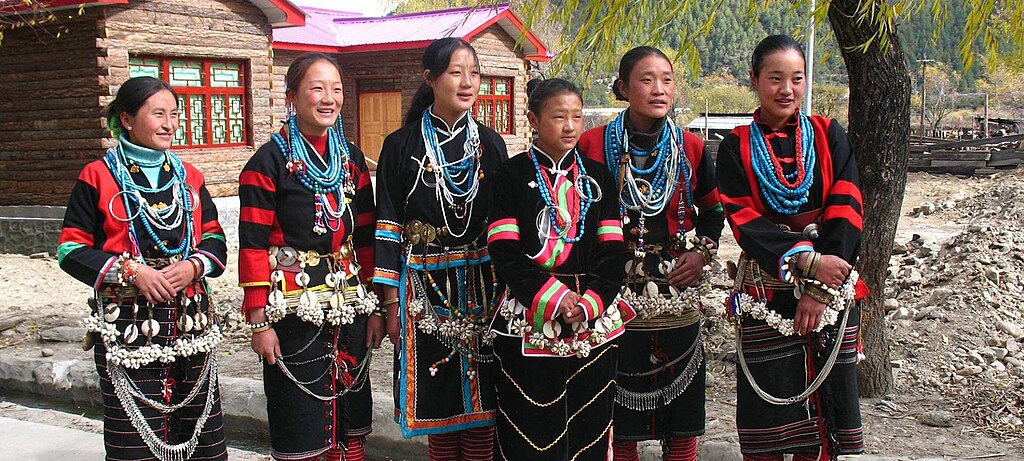 Loba Tanyi Women