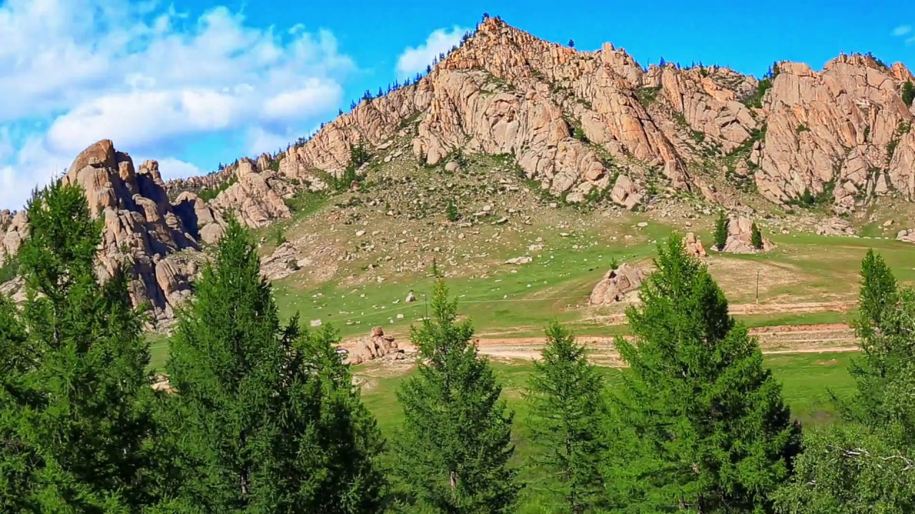 File:Mount Khentii.jpg