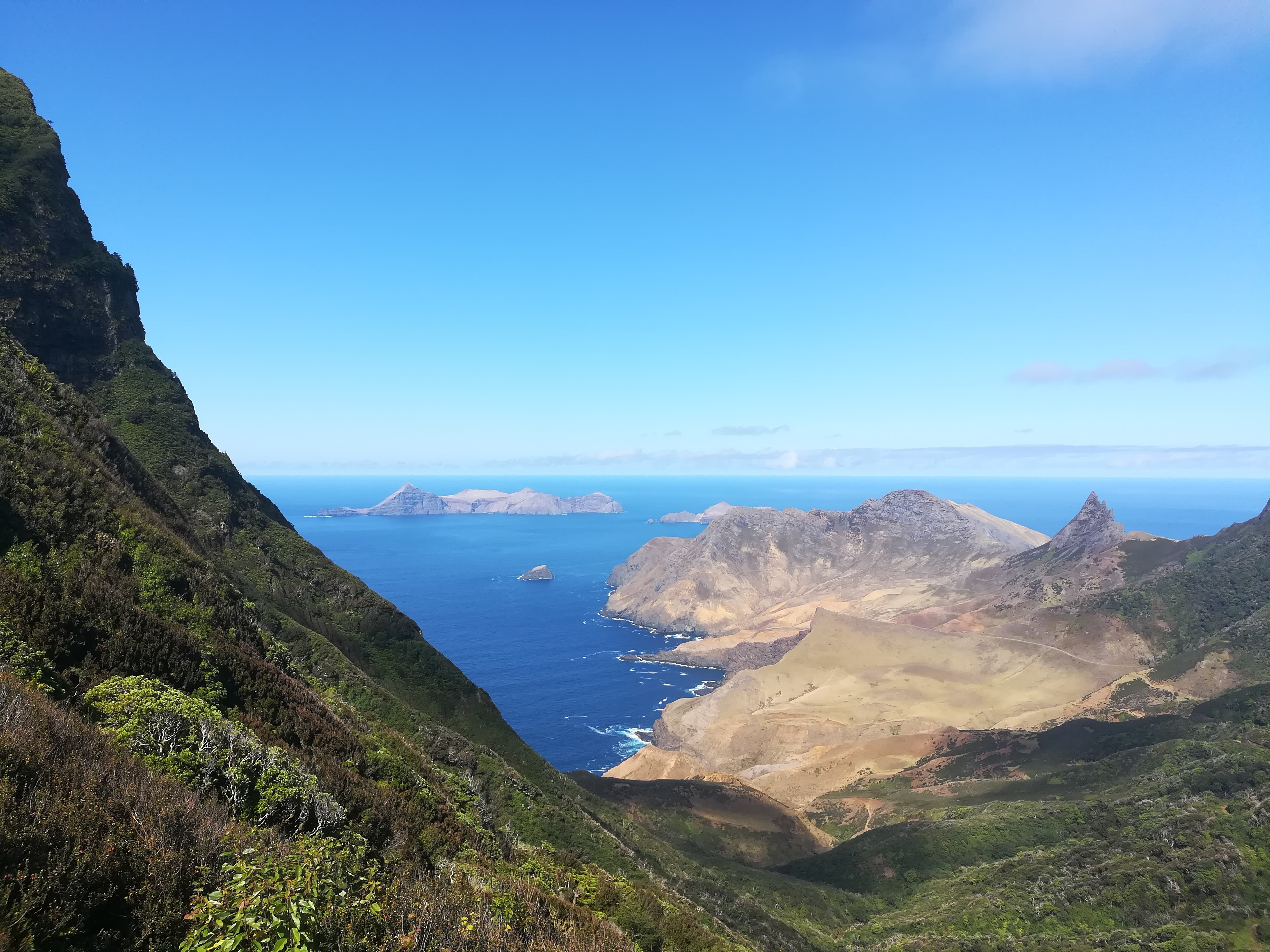 File:Parque Nacional Archipiélago Juan Fernández.jpg