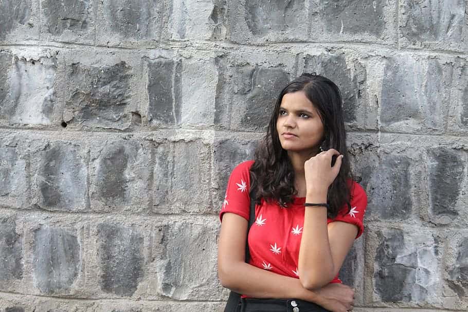 girl-alone-thinking-young-stress