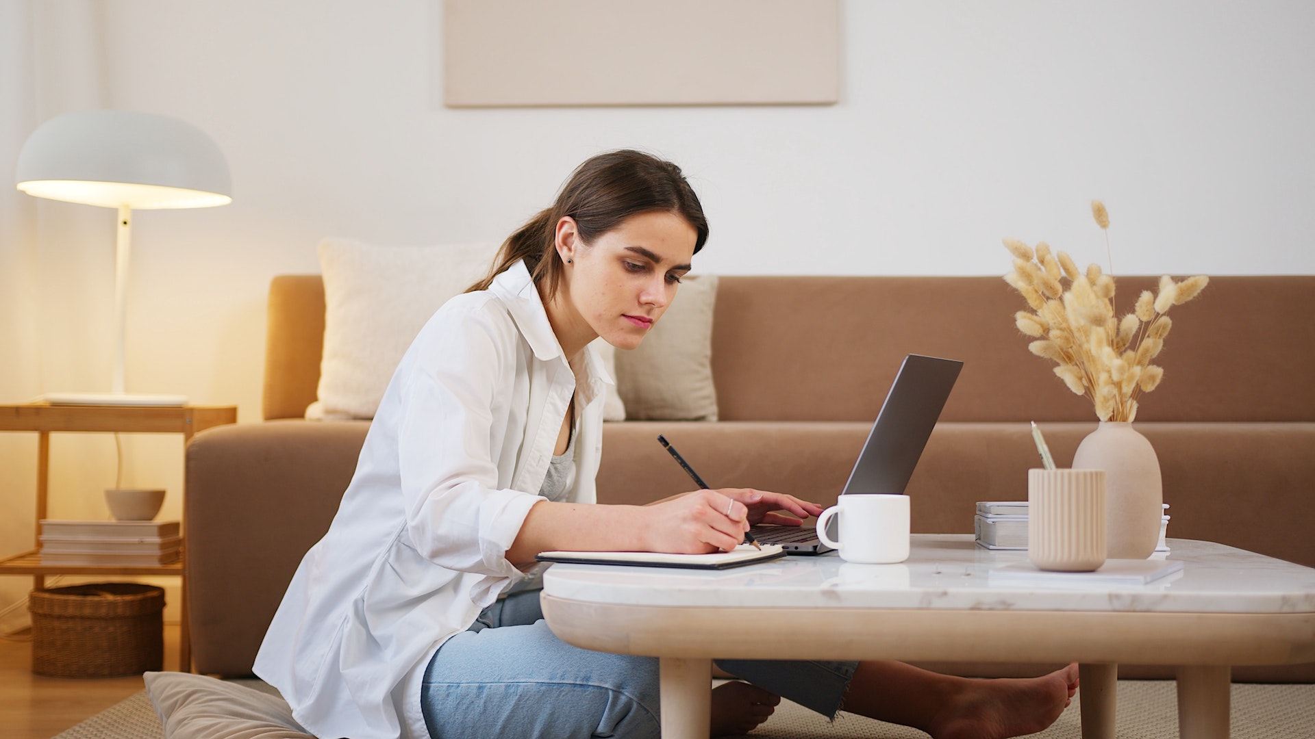 Young woman learning on a laptop