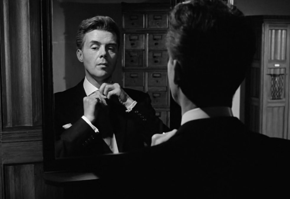 Screenshot from Victim (1961)