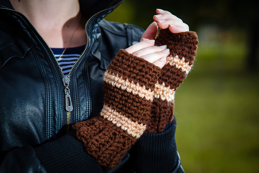 knitted hand warmers