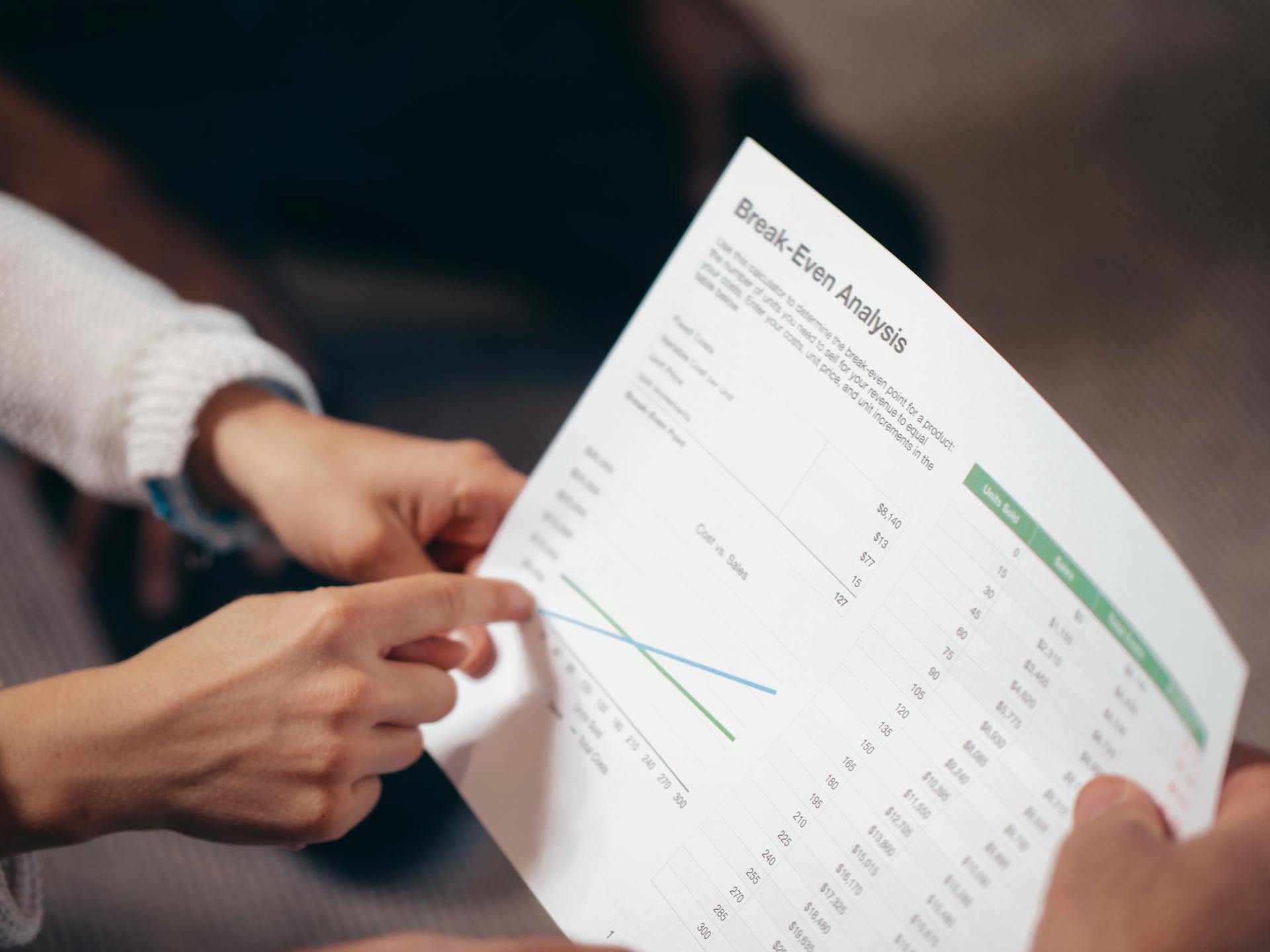 Graphs and statistics on a paper