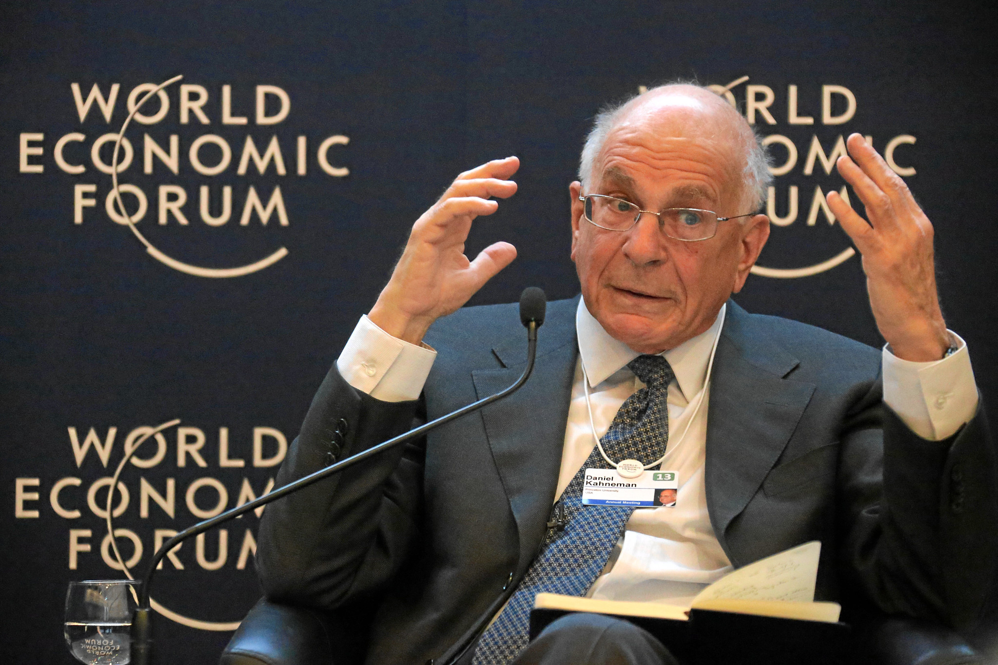 Improving Decision-Making - Thinking, Fast and Slow: Daniel Kahneman