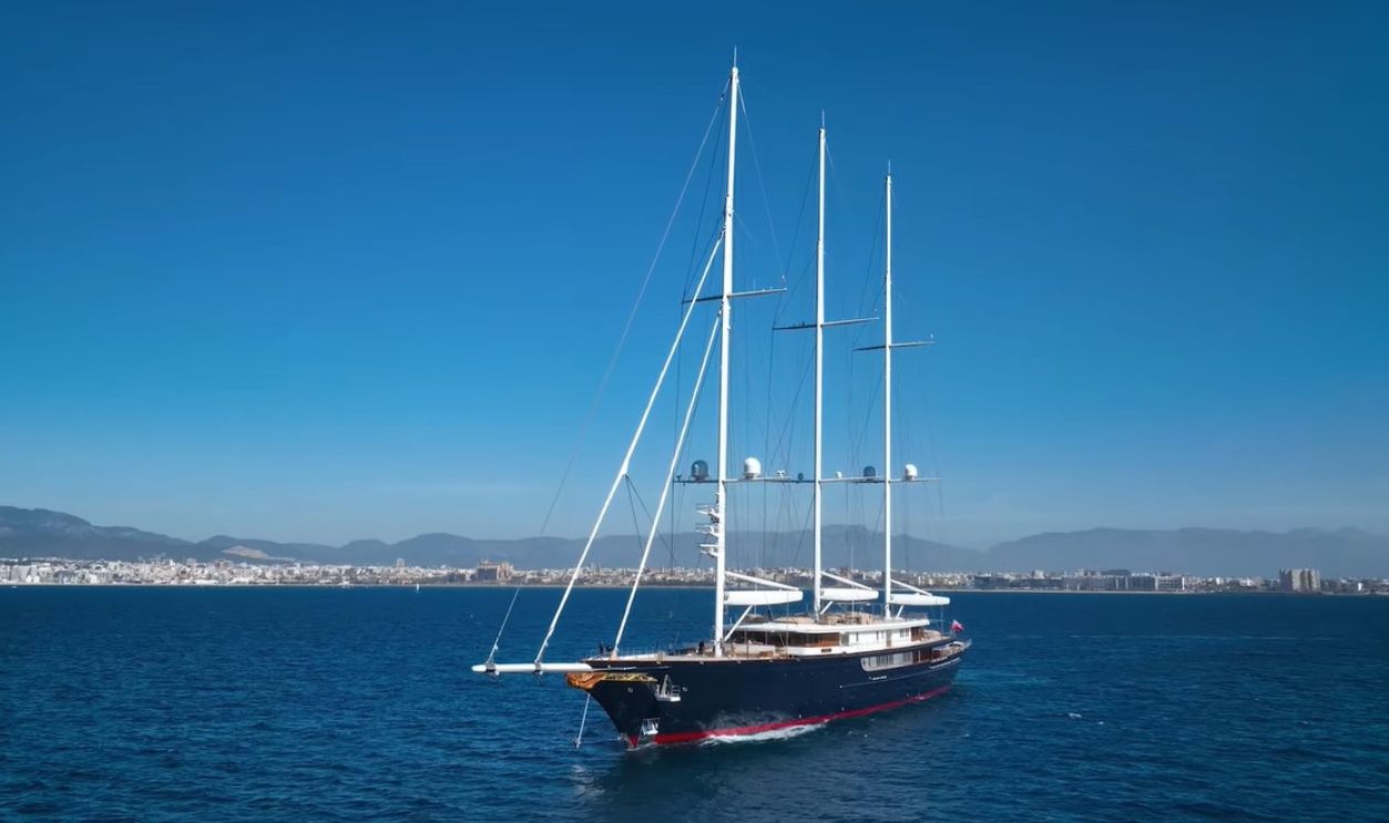 Jeff Bezos—Superyacht For $500 Million