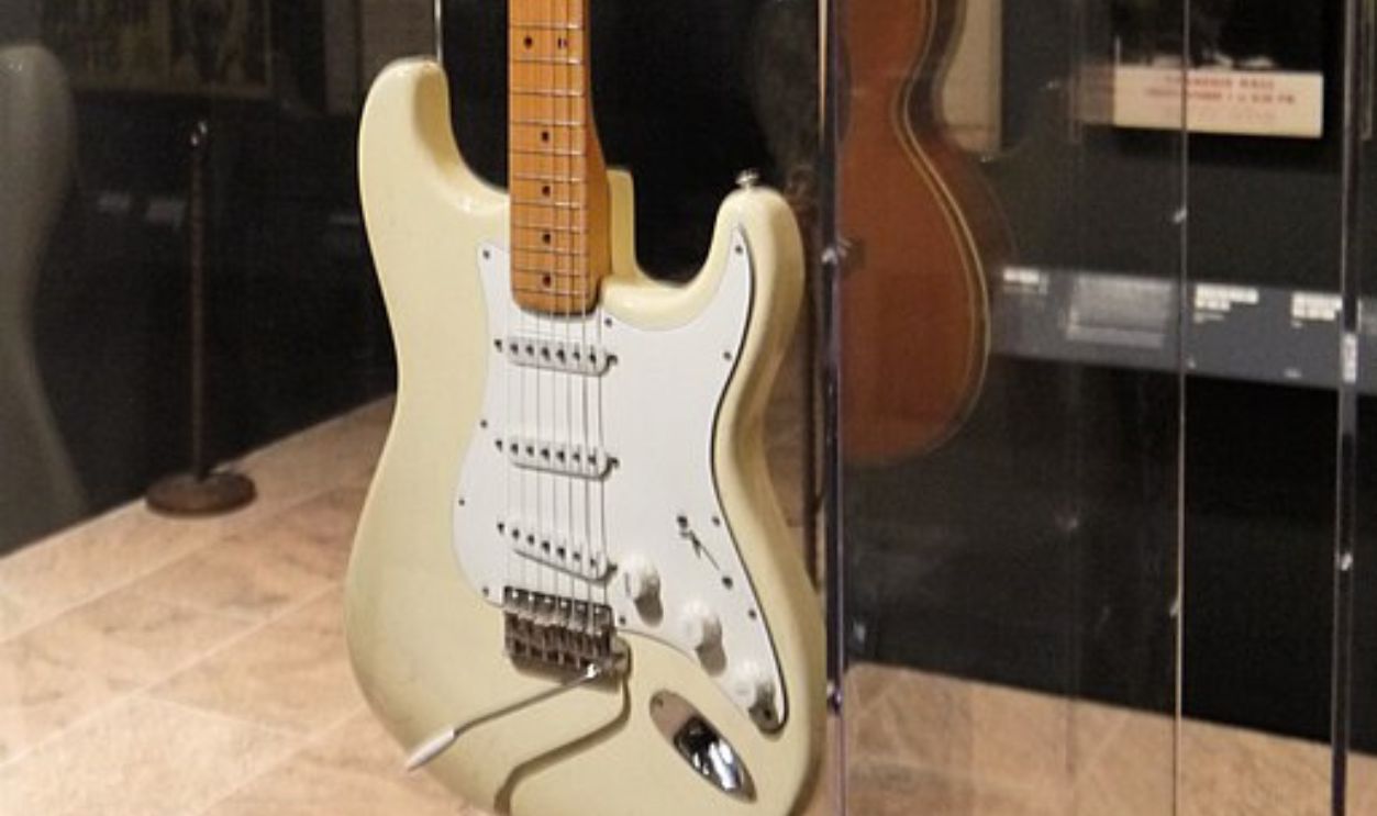 1968 White Fender Stratocaster