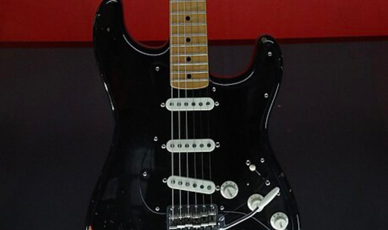 Black Stratocaster 