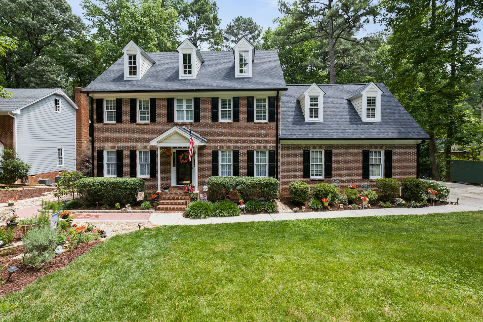 Brown and Gray House Near the Trees
