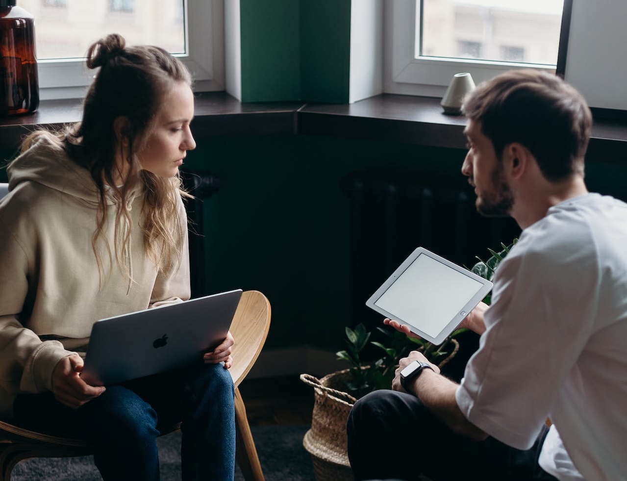 Young people are talking.