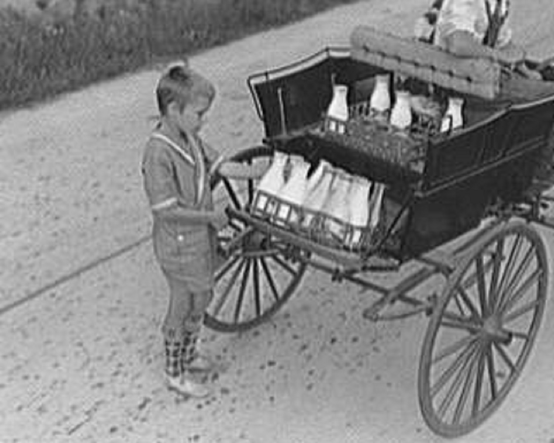 Milk delivery boy - 1920