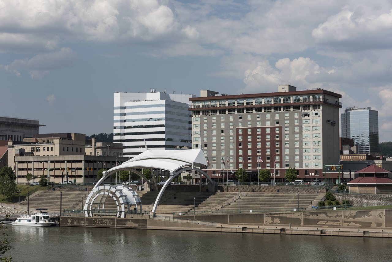 View across the Kanawha River of Charleston