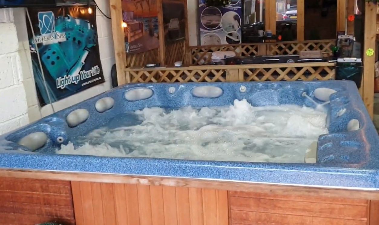 Hot Tubs/Spas