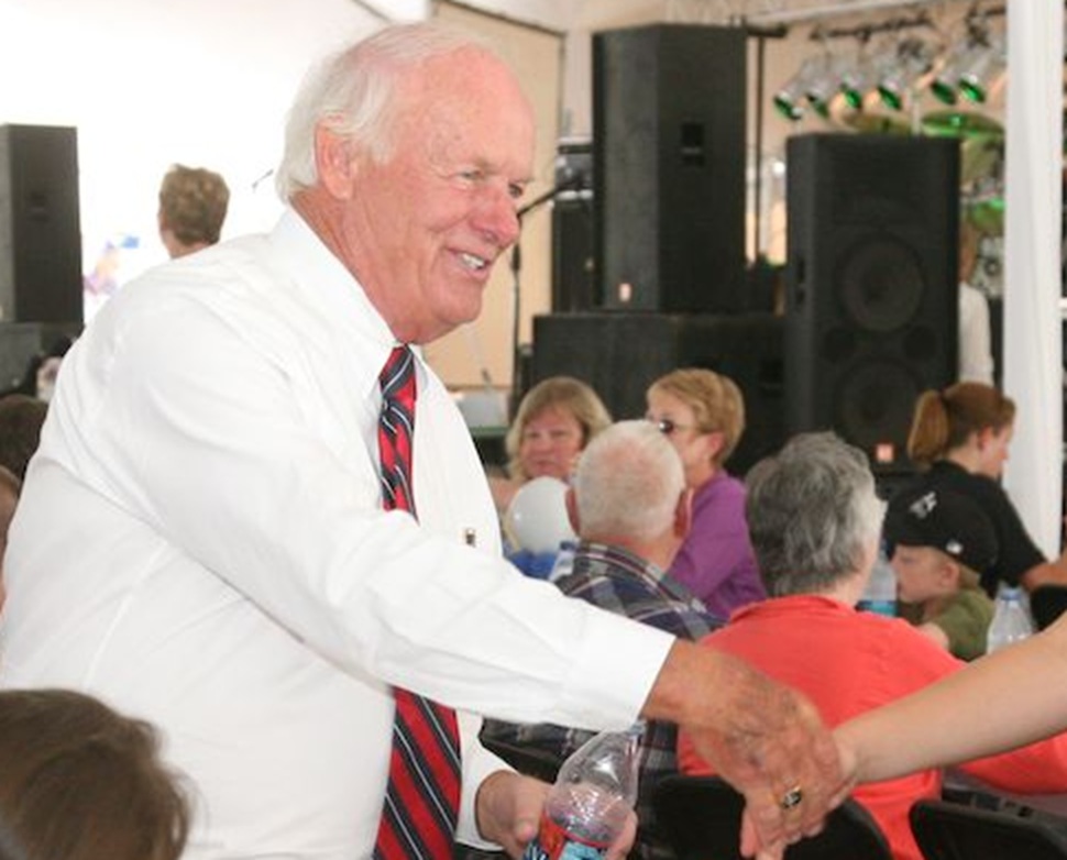 T. Denny Sanford meets volunteers at Sanford Health in Sioux Falls, South Dakota