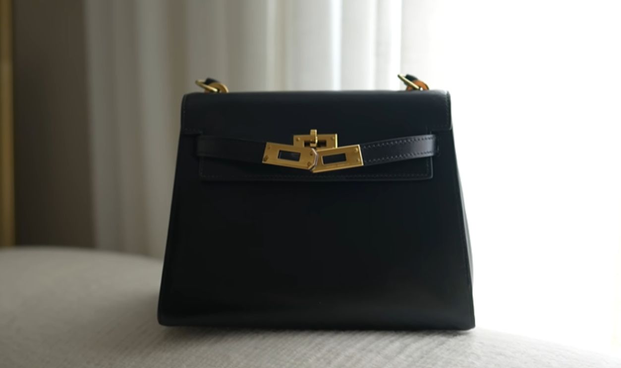Hermès Kelly ‘So Black’ / Exotic Vintage