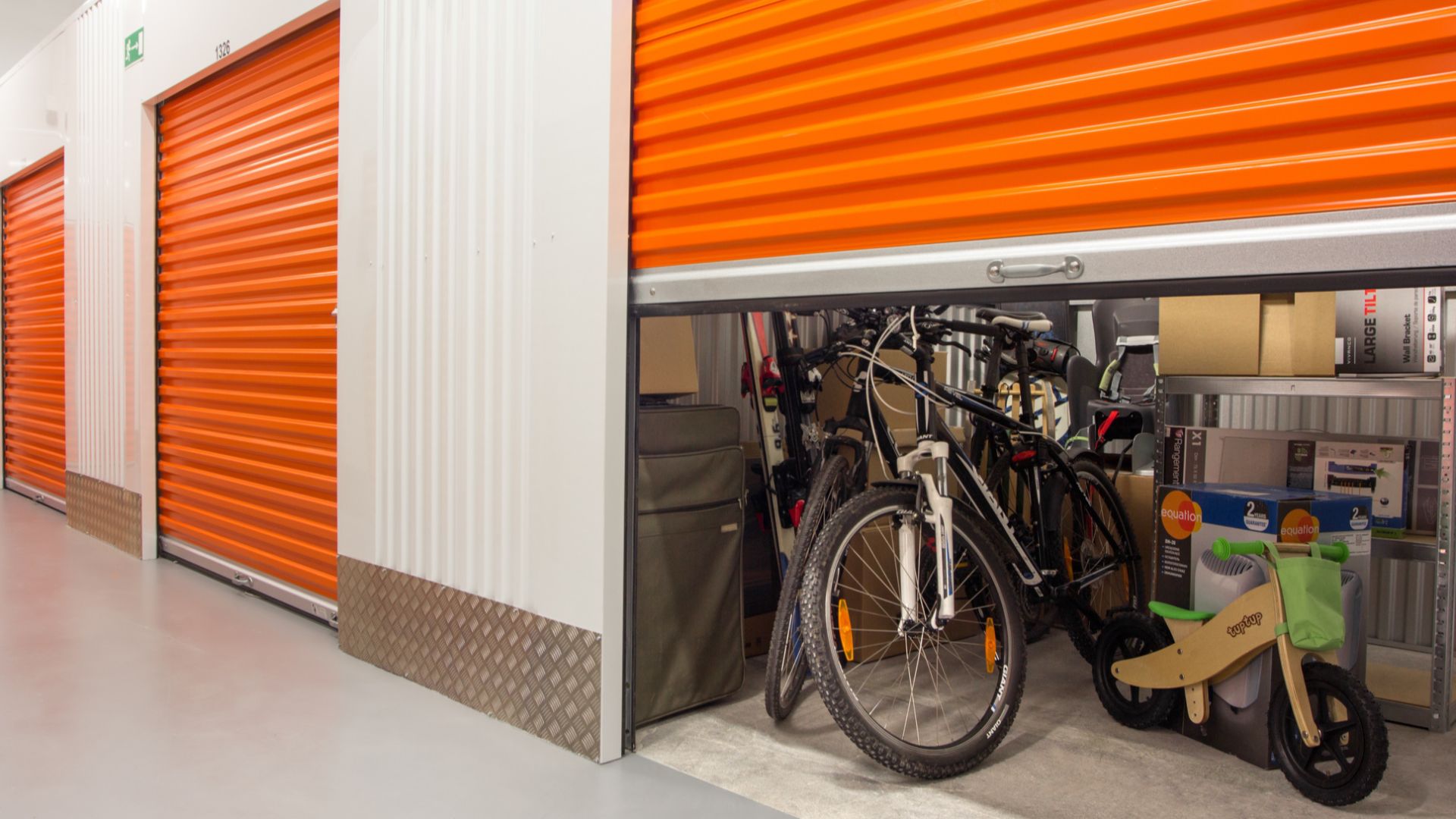 File:Stokado Self Storage1.jpg