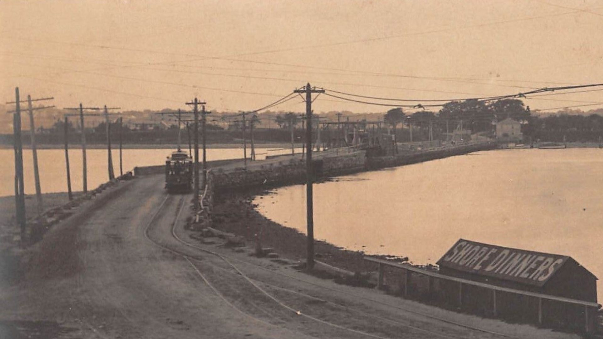 File:Pre-1907 postcard of Stone Bridge from Tiverton.jpg