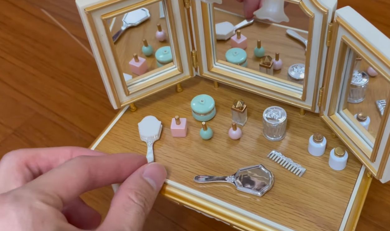 Barbie Vanity and Bench Set Bottom Line