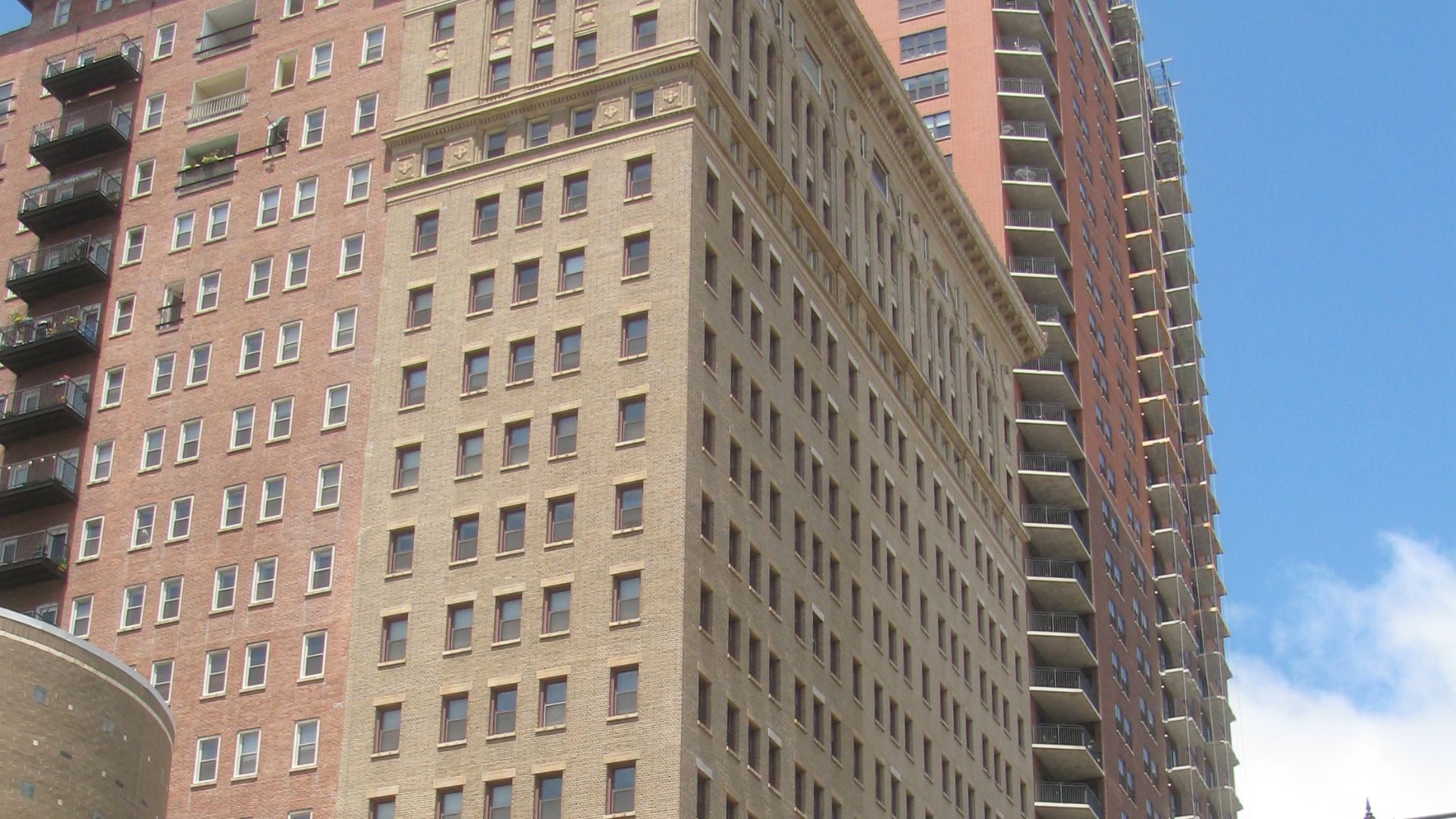 File:20080703 YMCA Hotel.JPG