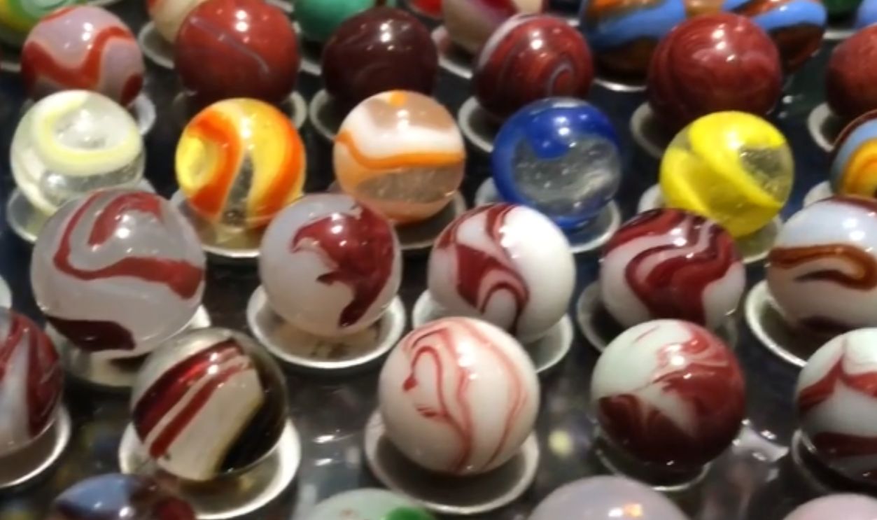 Akro Agate Oxblood Marble