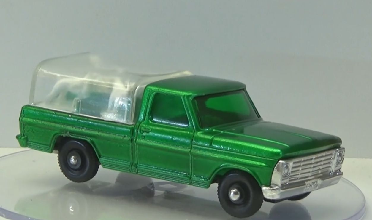 Matchbox Ford Kennel Truck (No. 50, 1960s)