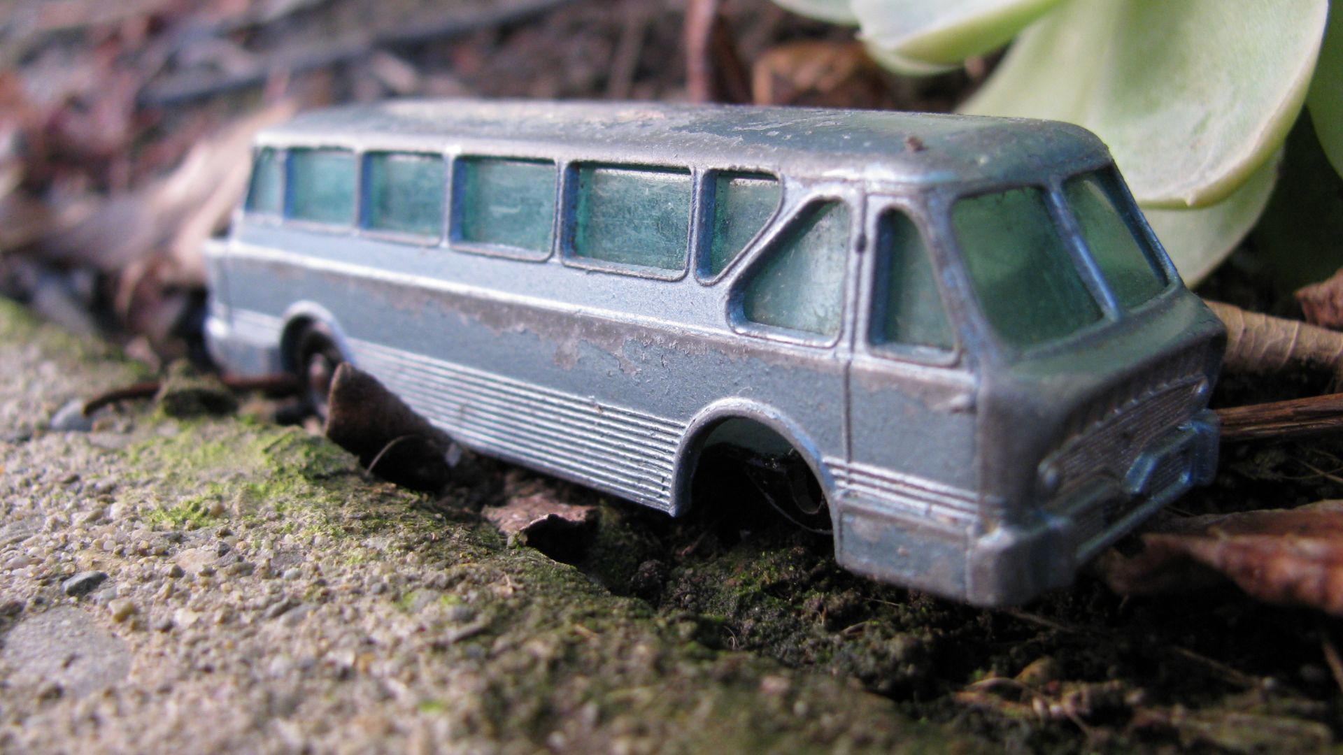 File:Lesney Matchbox - Leyland Royal Tiger Coach (5980387135).jpg