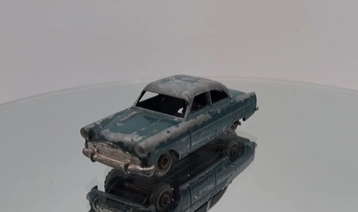Matchbox Ford Zodiac (No. 33, 1961)