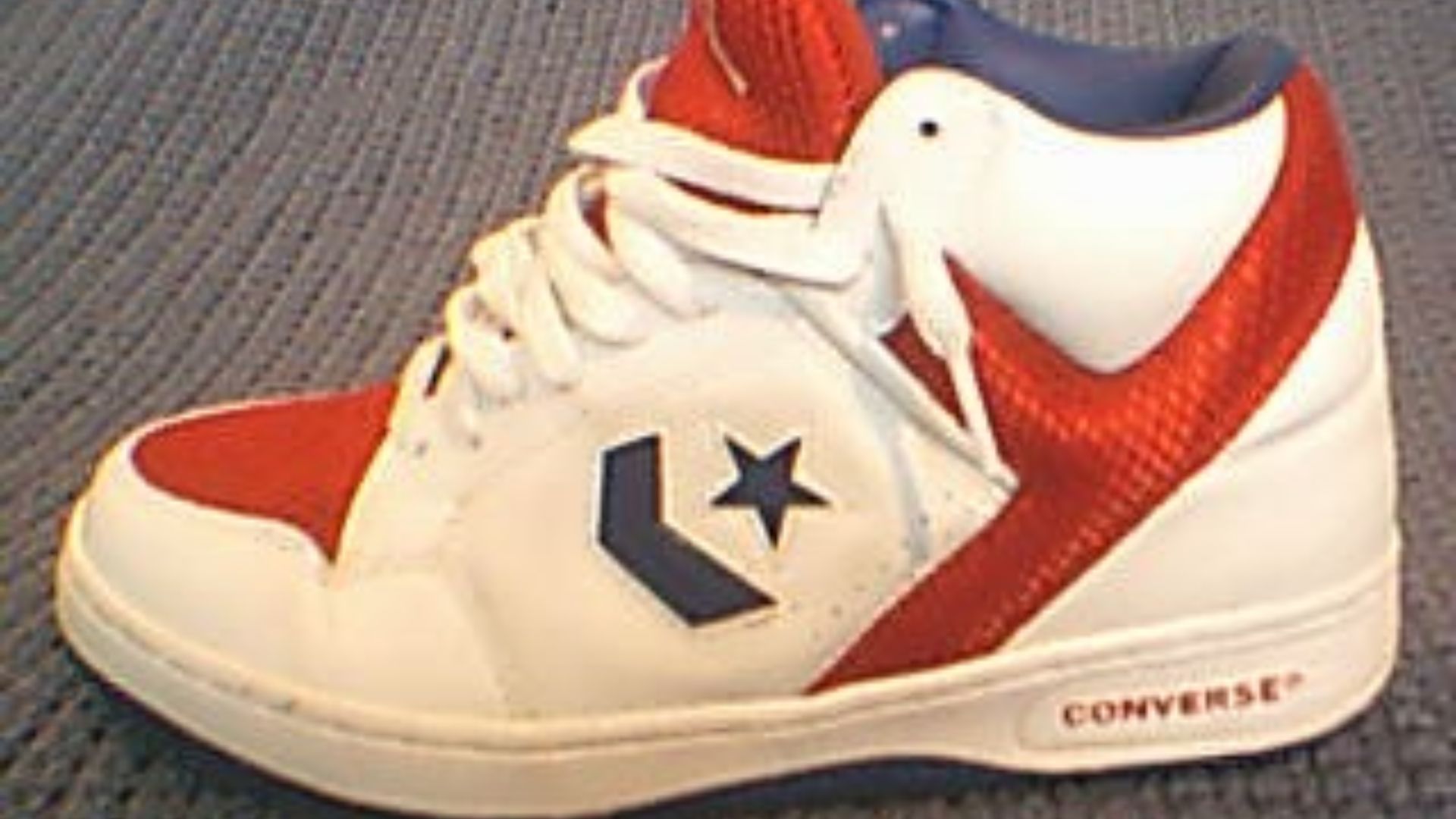 File:Converse Weapons.JPG
