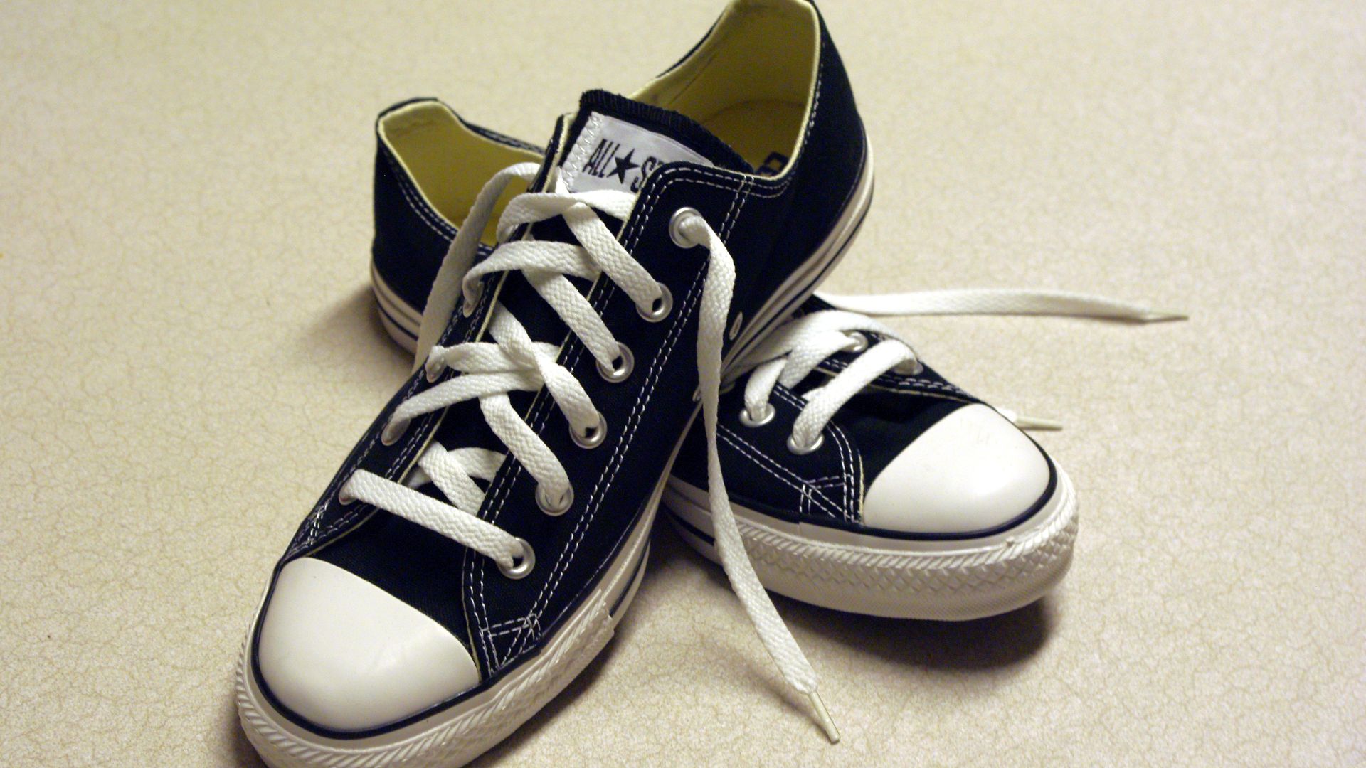 File:Black Converse sneakers.JPG